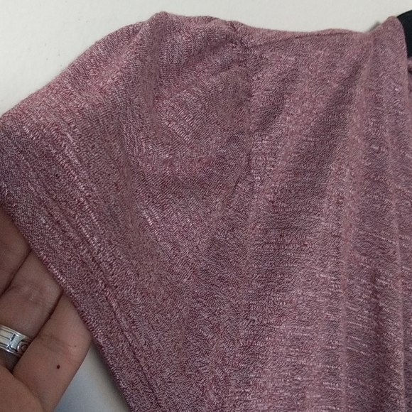 Spring swoop V neck blouse - Picture 3 of 3